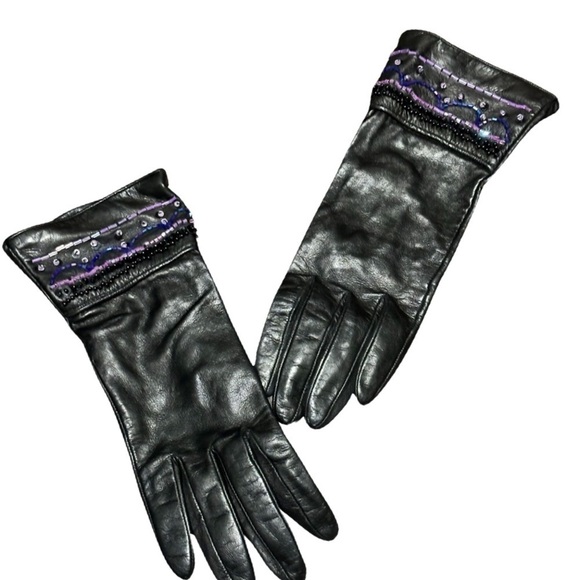 Black leather beaded sequins size 6.5 women’s gloves